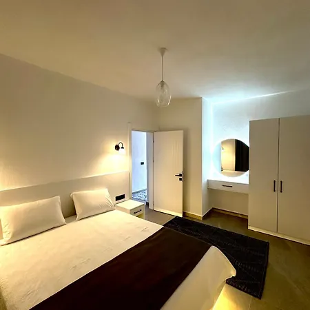 Green Hause Apartment