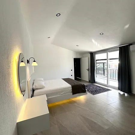 Green Hause Apartment